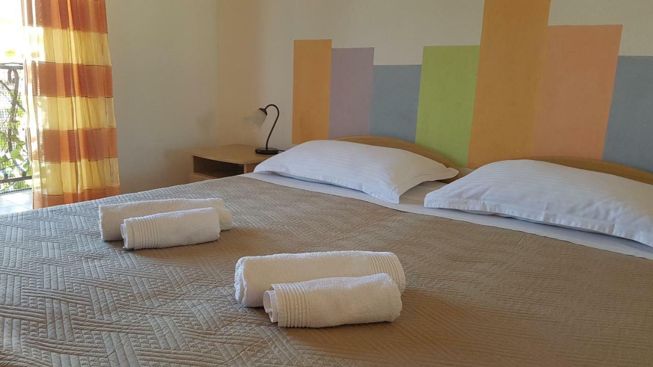 Apartments And Room Caric Jelsa  Luaran gambar