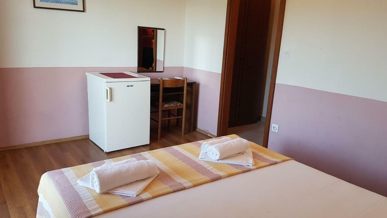 Apartments And Room Caric Jelsa  Luaran gambar