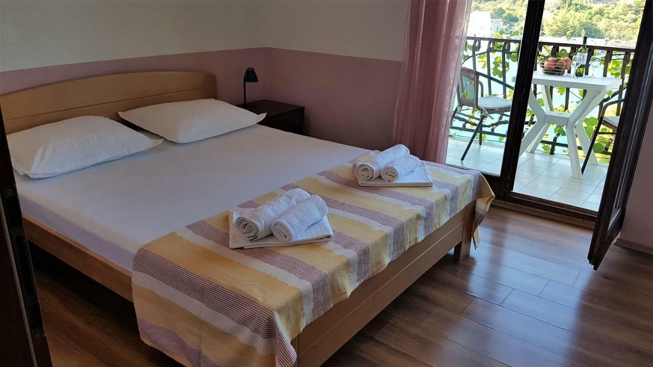 Apartments And Room Caric Jelsa  Luaran gambar