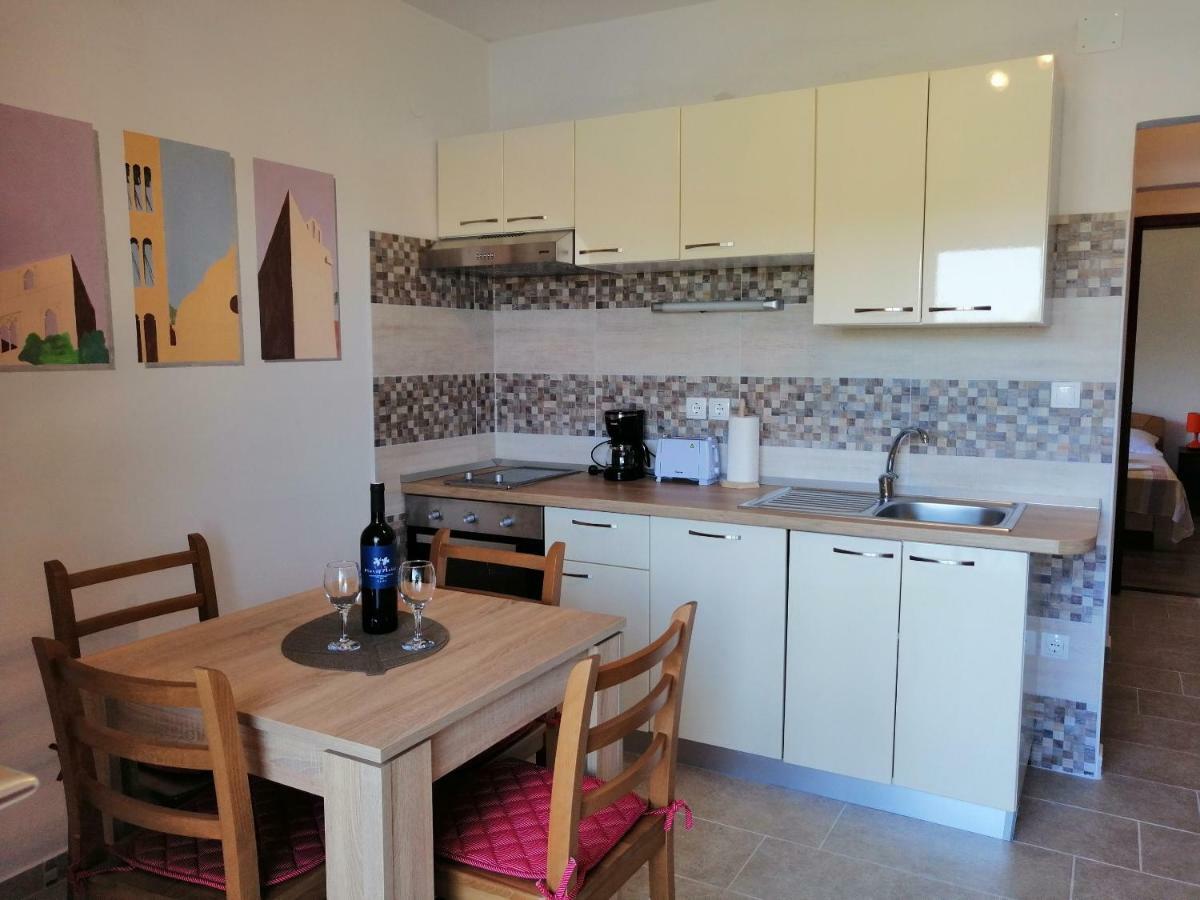 Apartments And Room Caric Jelsa  Luaran gambar