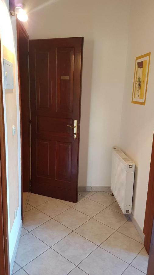 Apartments And Room Caric Jelsa  Luaran gambar