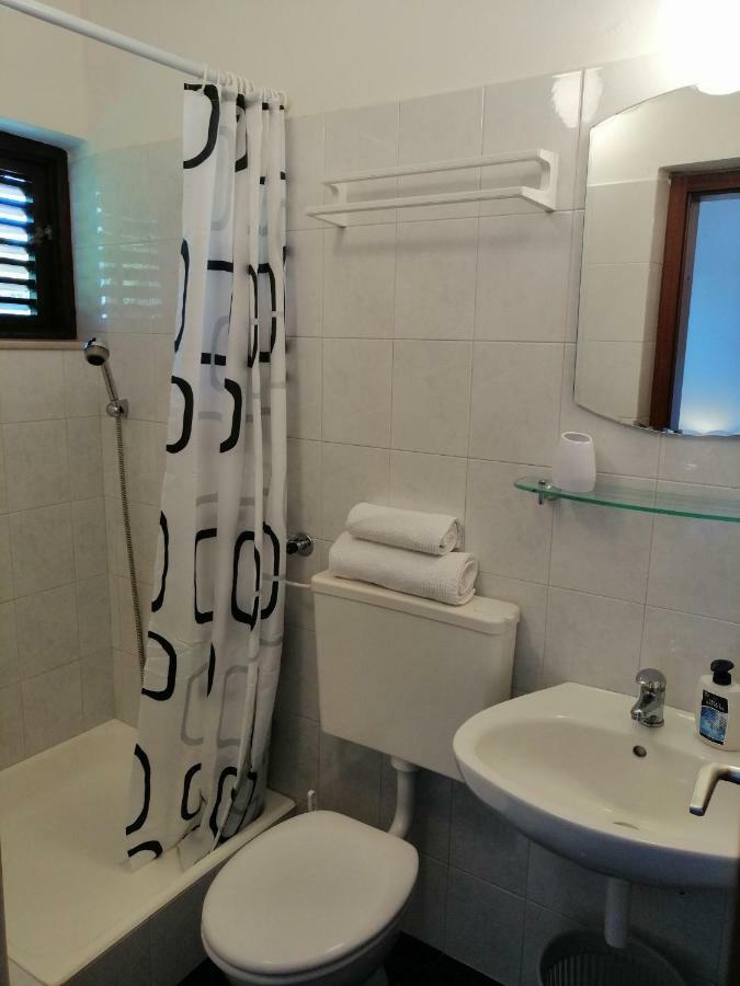 Apartments And Room Caric Jelsa  Luaran gambar