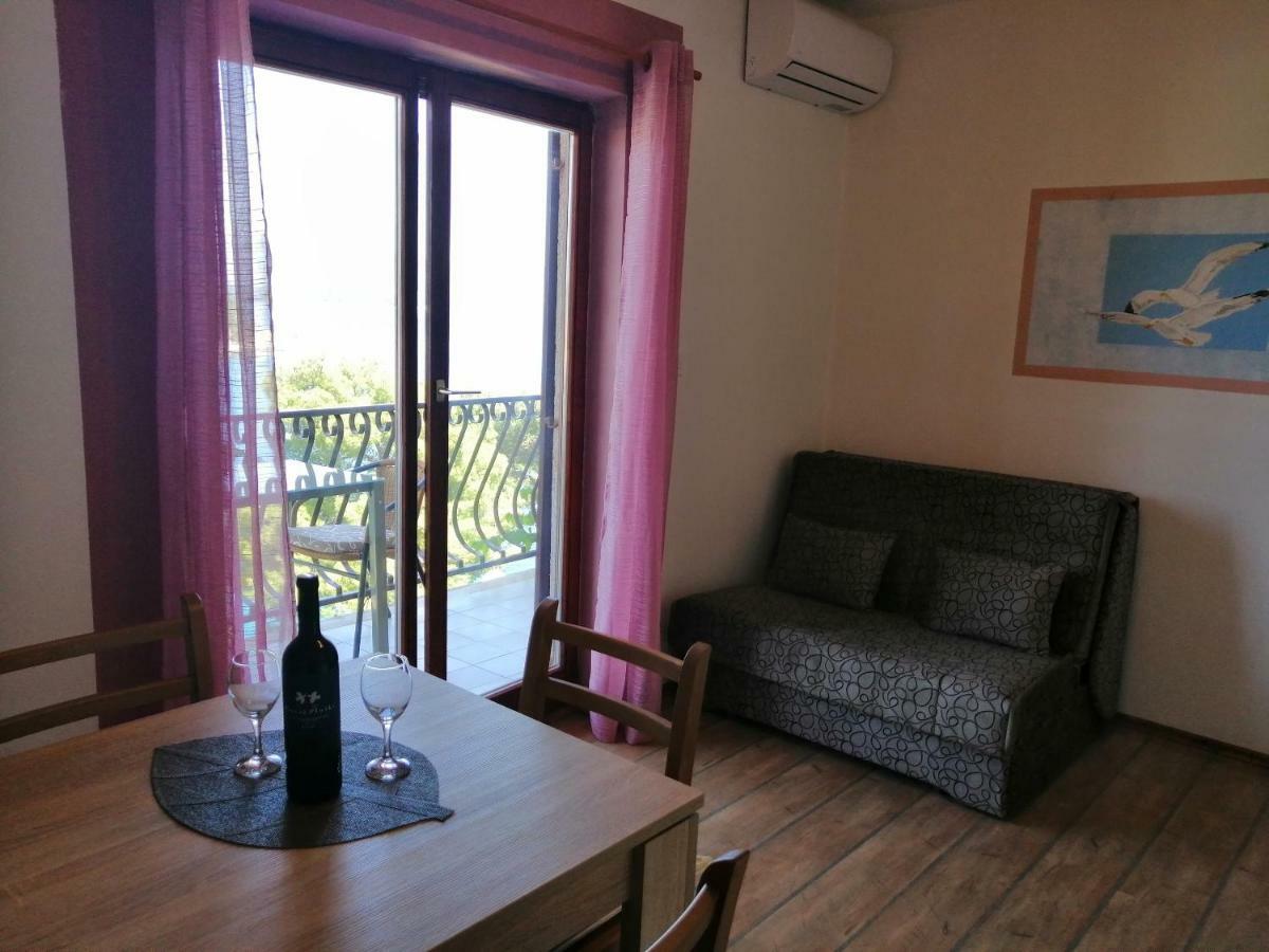 Apartments And Room Caric Jelsa  Luaran gambar