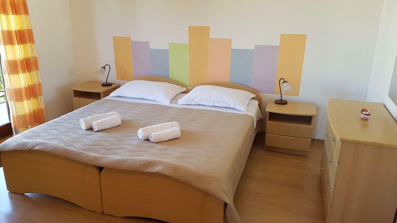 Apartments And Room Caric Jelsa  Luaran gambar